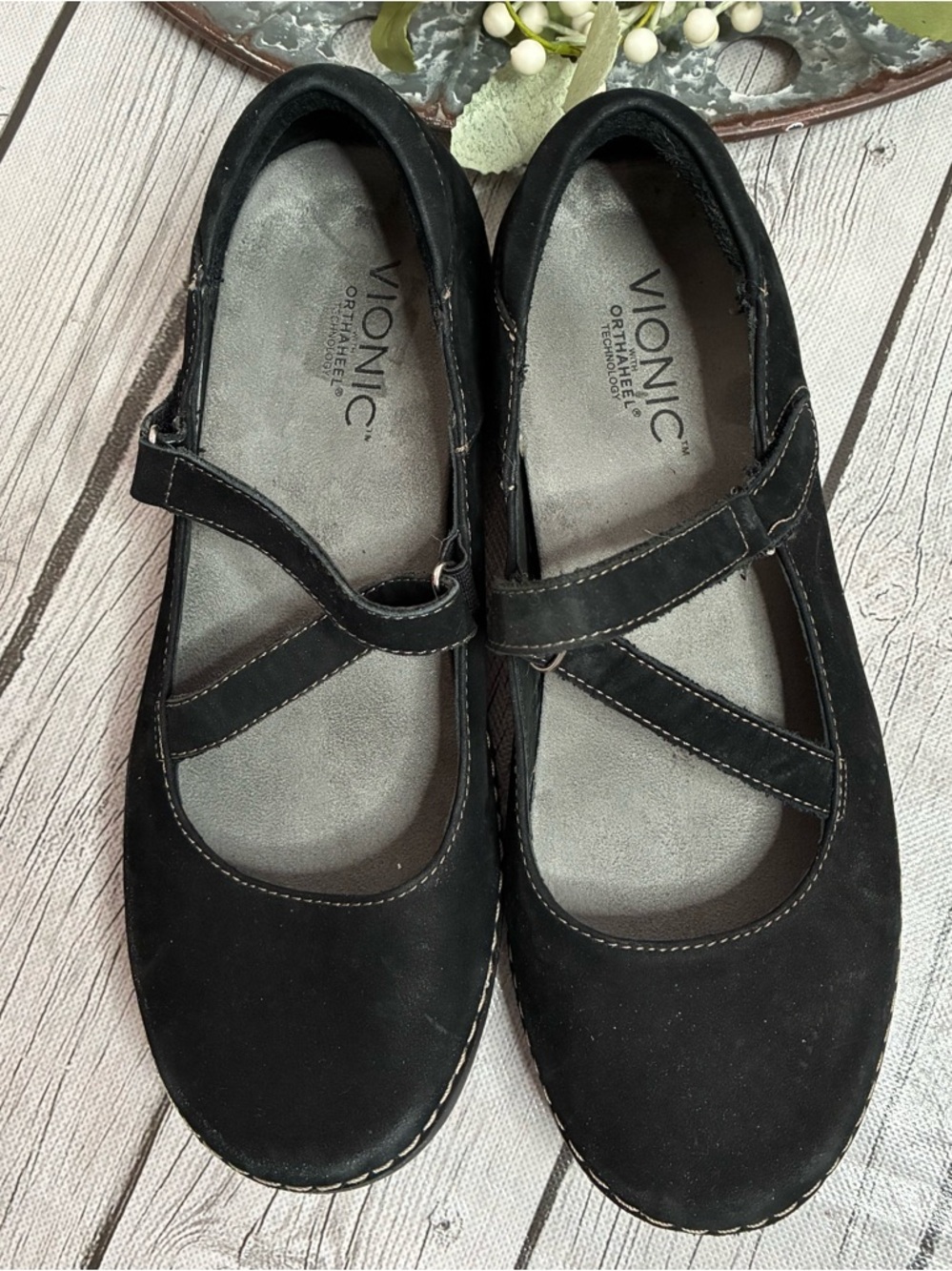 Vionic Judith Mary Janes Black Suede  Flats - Picture 2 of 11